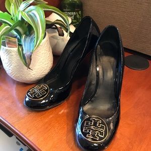 Patent Tory Burch Wedge